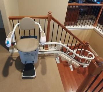 curved-stair-lifts